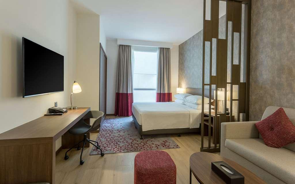 Comfort King Road Hotel