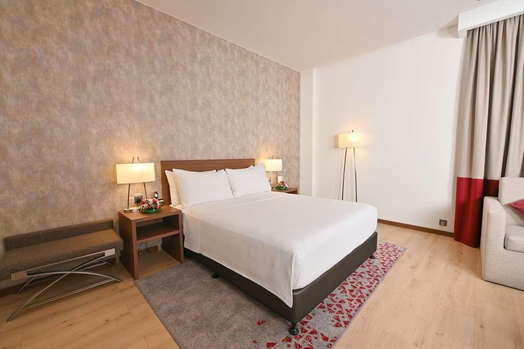 Comfort King Road Hotel